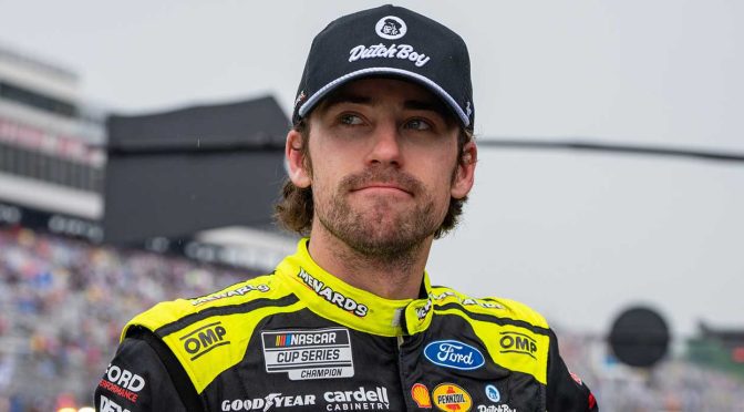Featured image for Late-race collision foils Ryan Blaney, Michael McDowell at New Hampshire