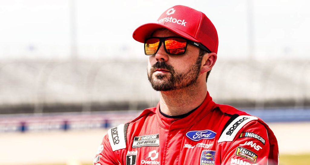 Former Short Track Champ Beats Josh Berry for Pole