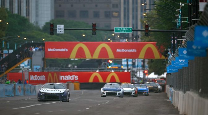 Featured Image for Risk vs. reward runs high on Chicago Street Course, where hazards, SVG loom