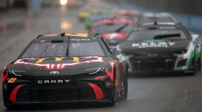 Early contact between Bowman, Wallace leads to dustup on cool-down lap