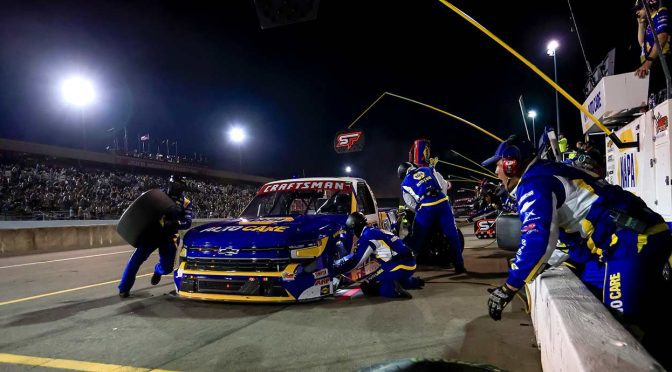 Featured image for Christian Eckes presses on after Heim tangle, ends up just short of IRP victory
