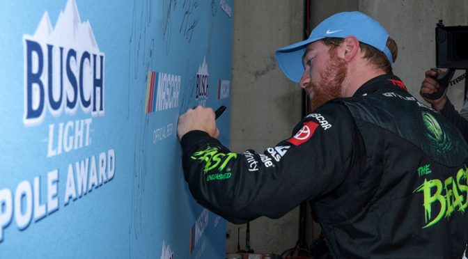 Tyler Reddick powers to the Busch Light Pole at Indianapolis