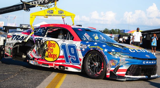 Featured Image for Martin Truex Jr., Ryan Blaney out early in Darlington crash