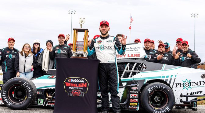Featured image for 43 and counting: Thompson victory lifts Justin Bonsignore to third on all-time NASCAR Whelen Modified Tour win list
