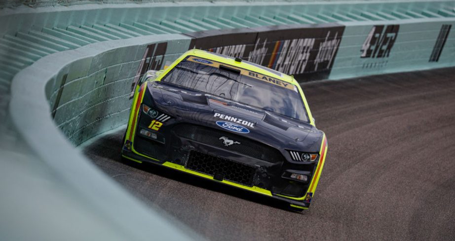 Ryan Blaney races next to the wall in his No. 12 Ford at Homestead-Miami Speedway.