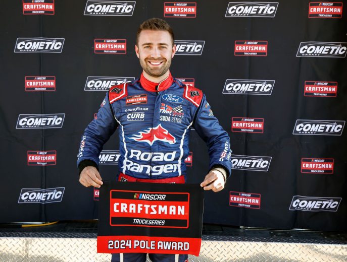 majeski poses with pole award