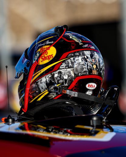 truex helmet