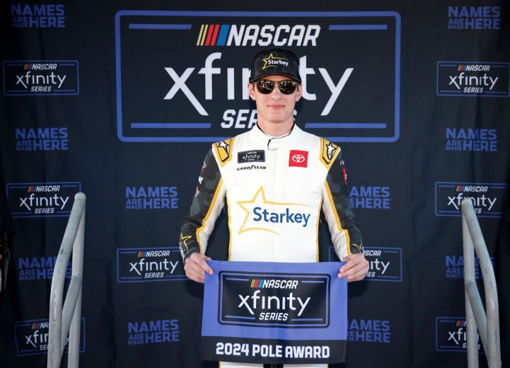 sawalich poses with pole award