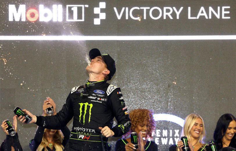riley herbst celebrates in victory lane