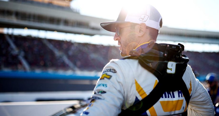 Chase Elliott suits up on the Cup Series grid during the season-ending weekend at Phoenix Raceway