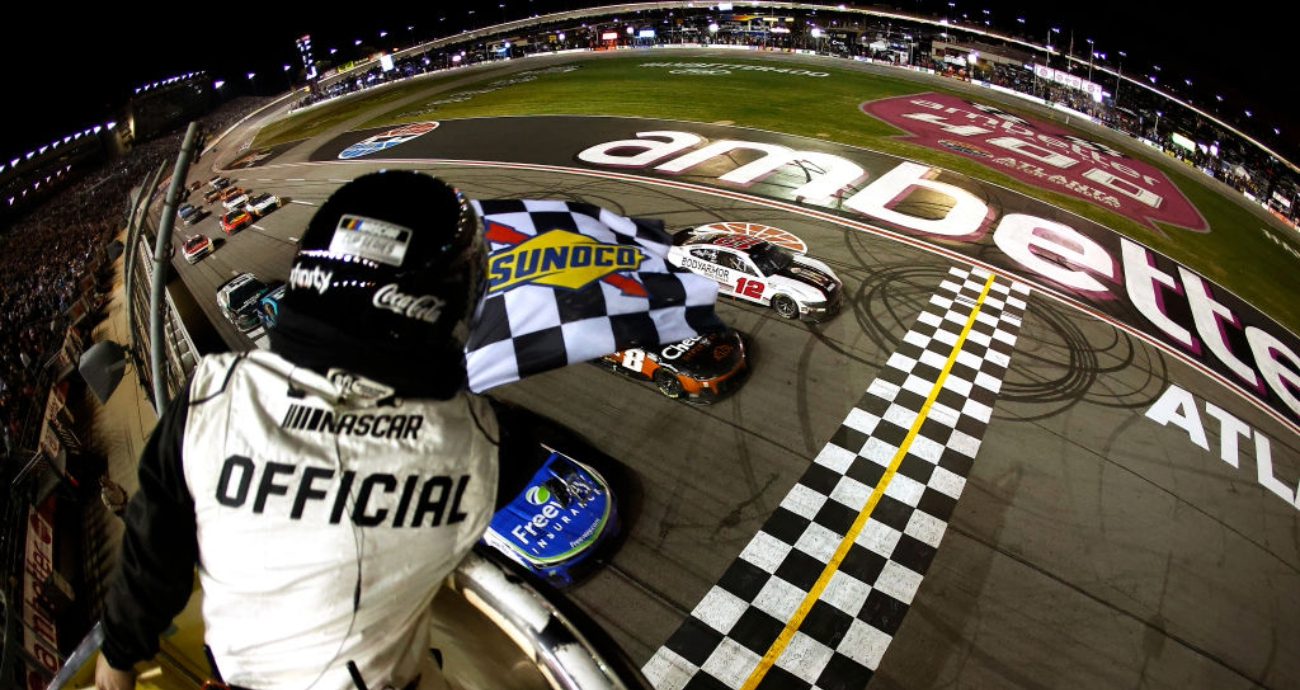 Daniel Suárez wins at Atlanta in a photo finish.