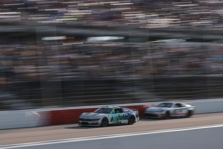 Chris Buescher and Tyler Reddick race at Darlington.