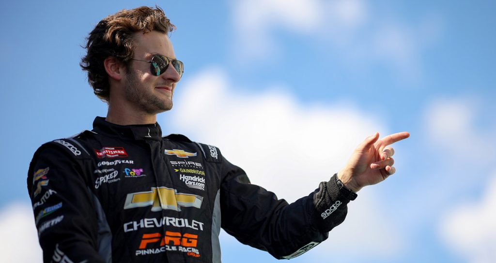 Connor Mosack joins McAnallyHilgemann for 2025 NASCAR