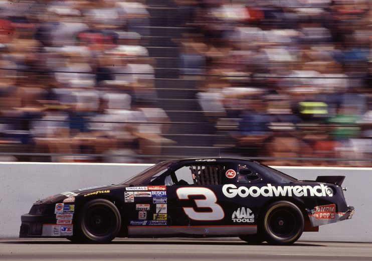 Dale Earnhardt drives No. 3 Goodwrench Chevrolet.