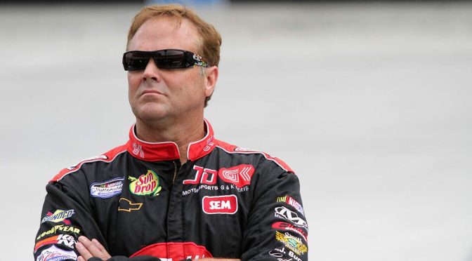 Featured Image for NASCAR: Mike Wallace not approved for Daytona 500 bid