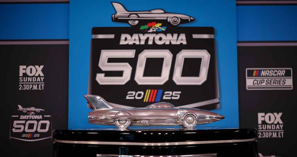 2025 Daytona 500 start time moved up one hour NASCAR