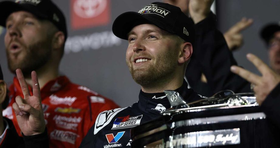 William Byron smiles in Victory Lane after claiming his second straight Daytona 500