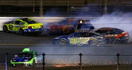 Kyle Busch, Jeff Gordon criticize Joey Logano’s late moves at Daytona