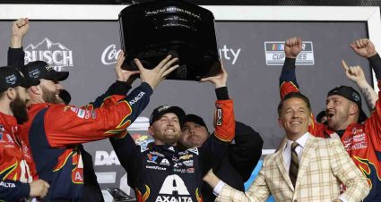 A little luck, good instincts give William Byron second straight Daytona 500 win