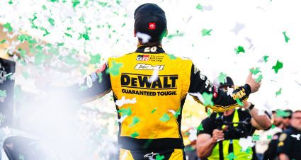 Bell goes back-to-back, corrals COTA victory after frantic late-race battle