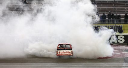 Corey Heim holds off Grant Enfinger for Truck Series win at Las Vegas