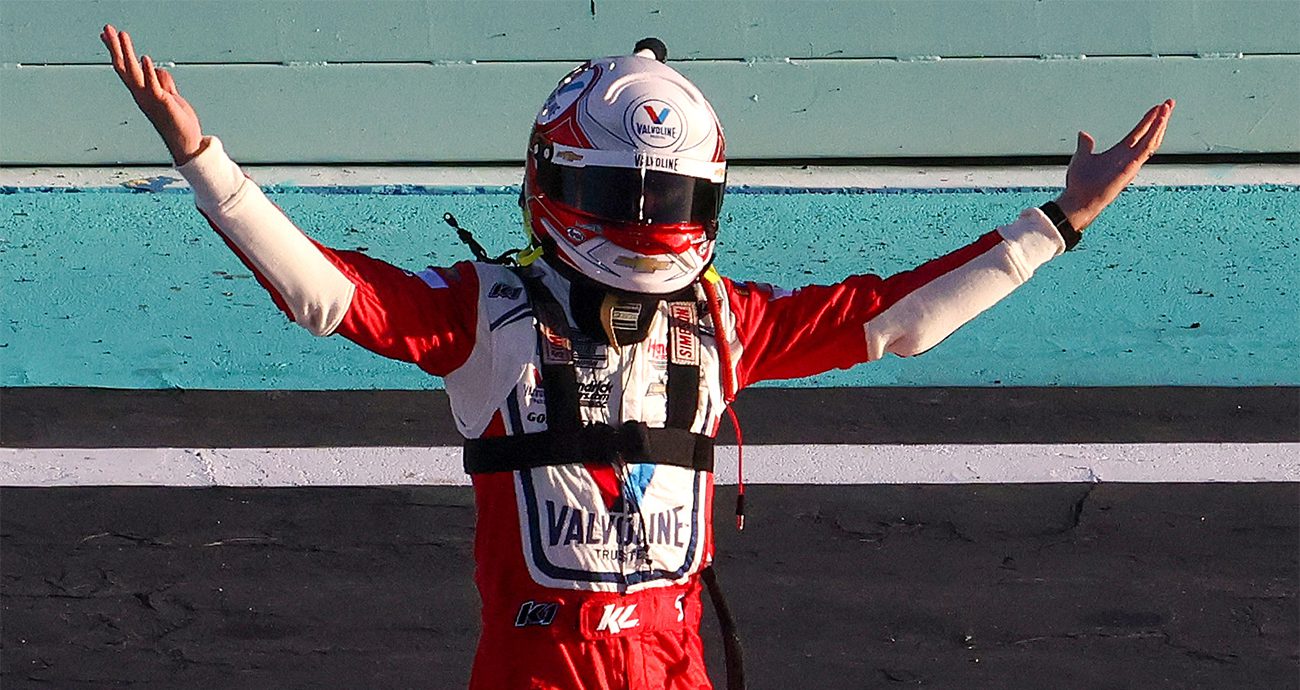 kyle larson shrugs at homestead