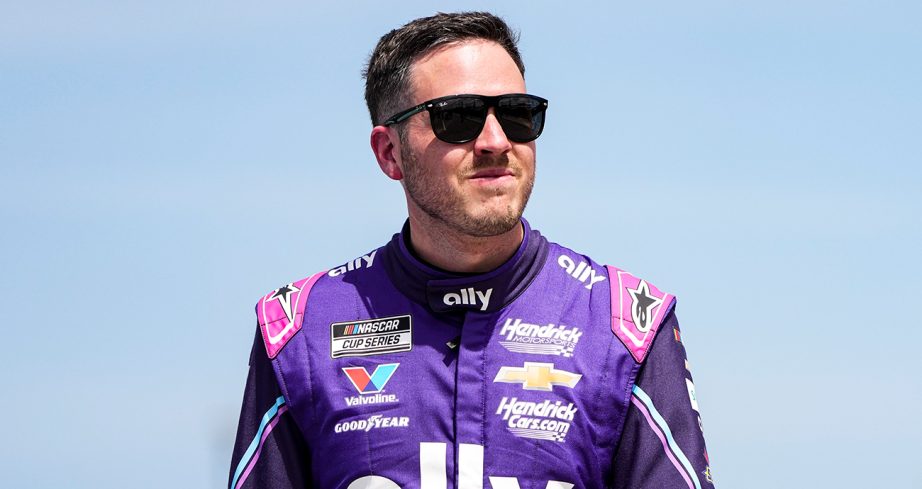 Alex Bowman will start on the NASCAR Cup Series pole on Sunday at Homestead-Miami Speedway.