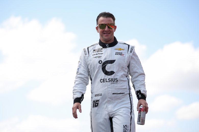 <p>AJ Allmendinger largará décimo en el Chevrolet No. 16 de Kaulig Racing.* <br /><br />Jefe de equipo: Trent Owens <br /><br />(*Foto de principios de este año en el Circuito de las Américas)</p>