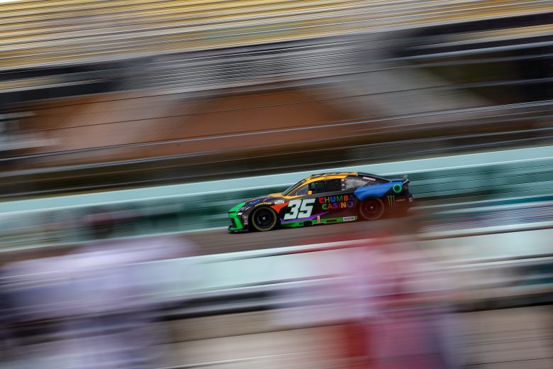 Riley Herbst saldrá 19.º con el Toyota n.° 35 de 23XI Racing.<br /><br />Jefe de equipo: Davin Restivo</p>