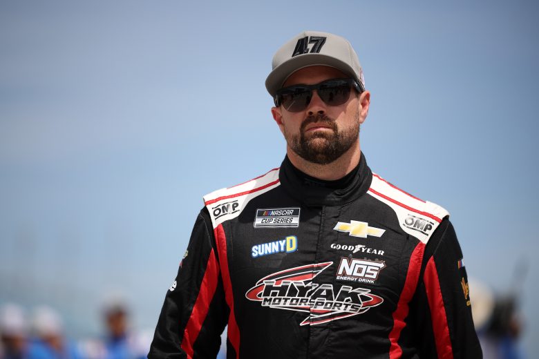 Ricky Stenhouse Jr. largará en el puesto 27 con el Chevrolet n.° 47 de Hyak Motorsports. <br /><br />Jefe de equipo: Mike Kelley</p>