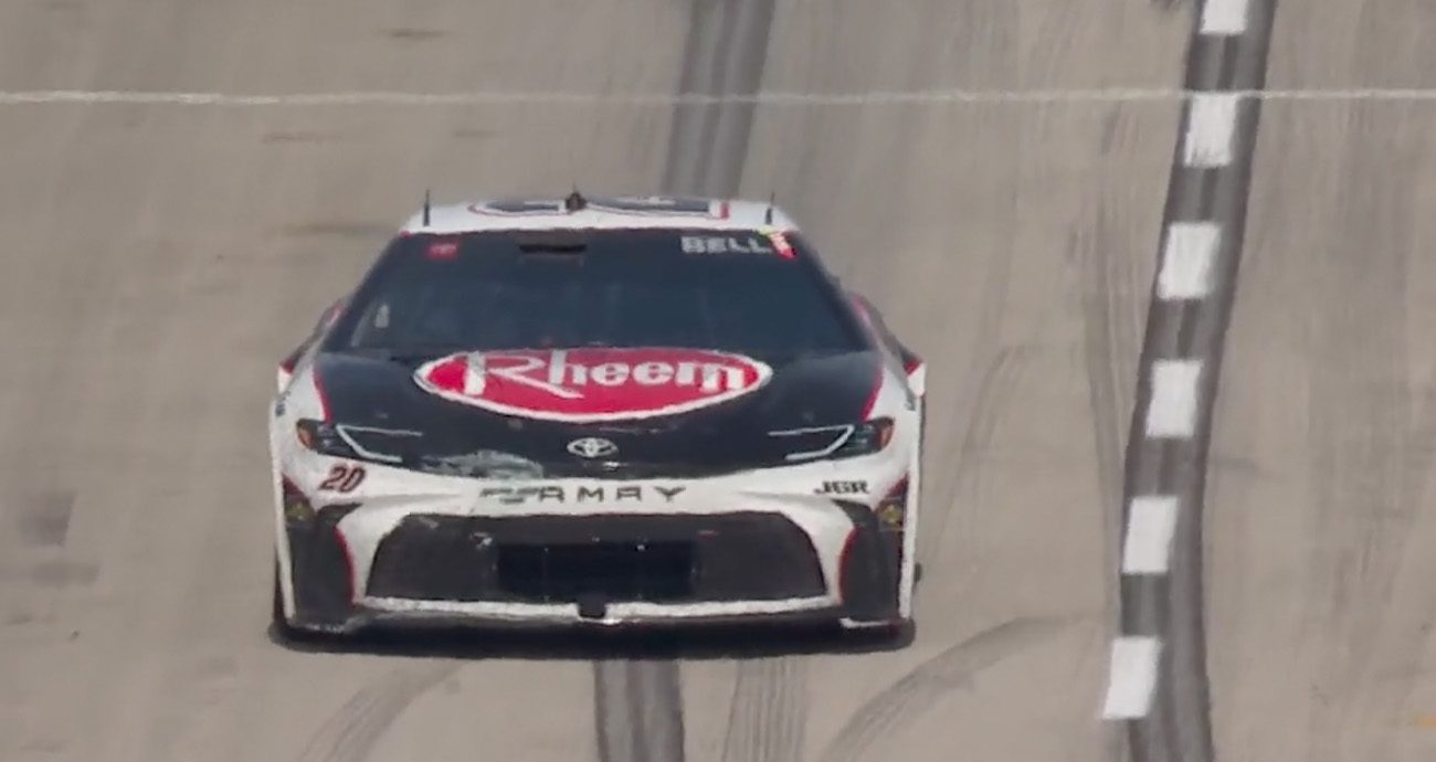 Christopher Bell goes for spin off of Turn 4 late in Stage 1 - NASCAR