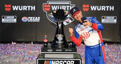 Truce? Chipper Jones congratulates Logano on win one week after rant