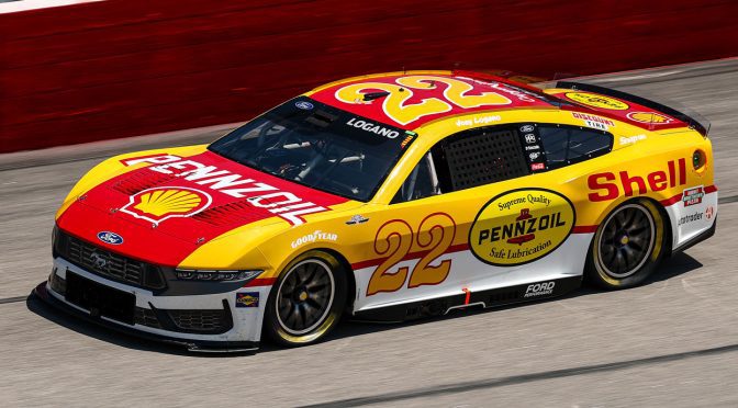 Featured Image for Throwback Weekend holds importance to Cup garage: ‘Brings back those memories’