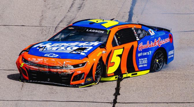 Featured Image for Larson brings out early, late cautions at Darlington with similar wrecks