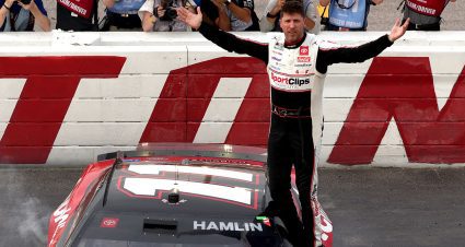 Cup Series drivers to reach 400 consecutive starts