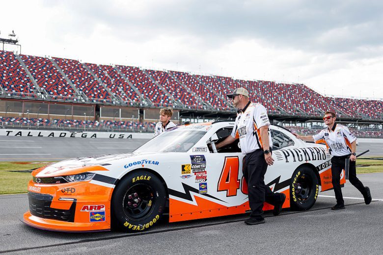 Big Machine Racing rolls to the grid at Talladega.
