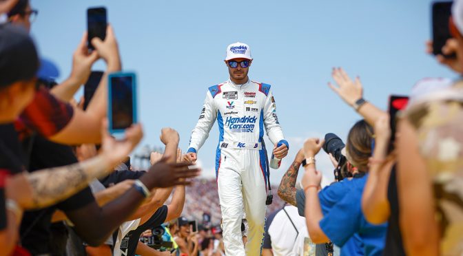 Larson focused on ‘Dega as Indy, Charlotte double prep ramps up