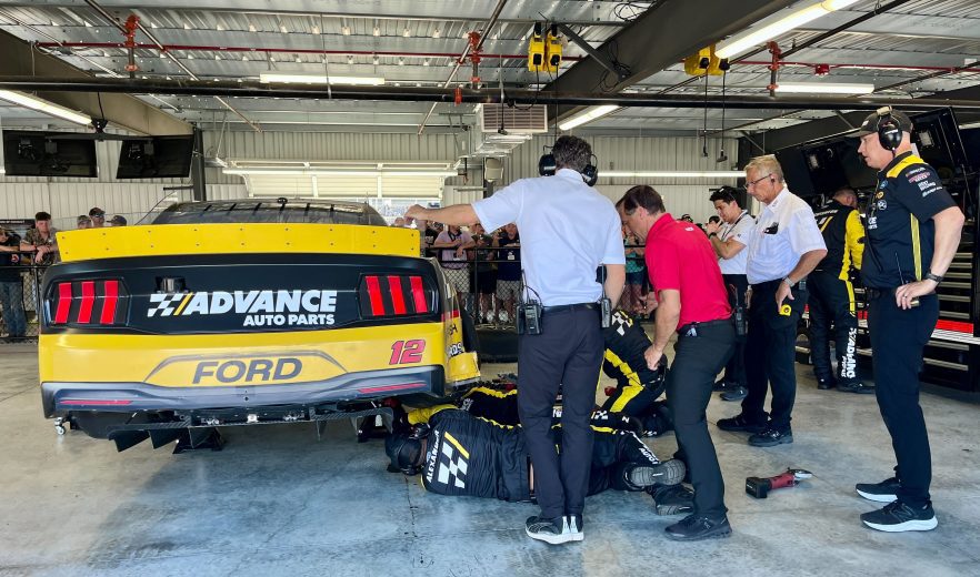 ryan blaney crashed at talladega