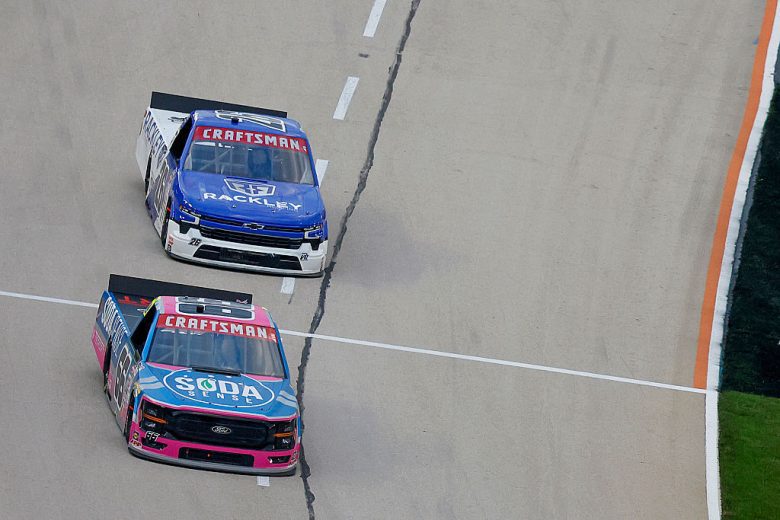 Luke Fenhaus and Dawson Sutton race at Texas.