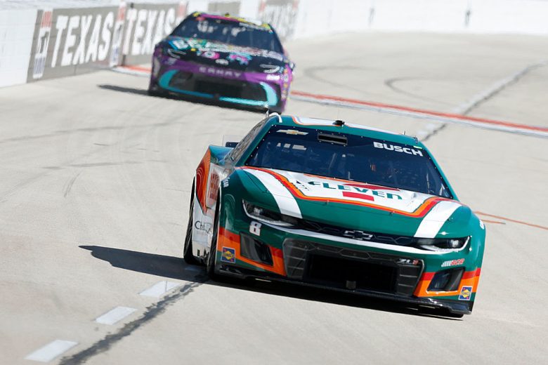 Kyle Busch drives at Texas.