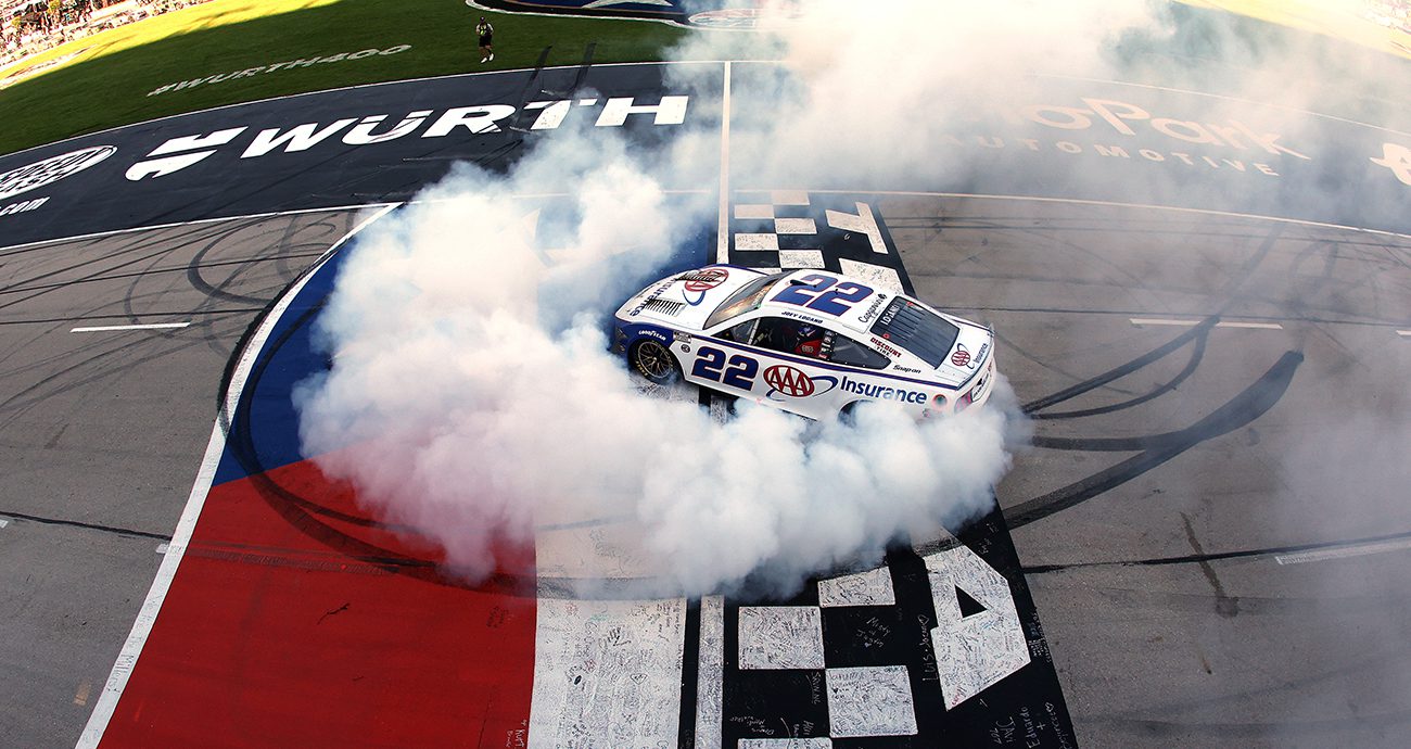 Logano on Chipper Jones, roller coaster of emotions - NASCAR