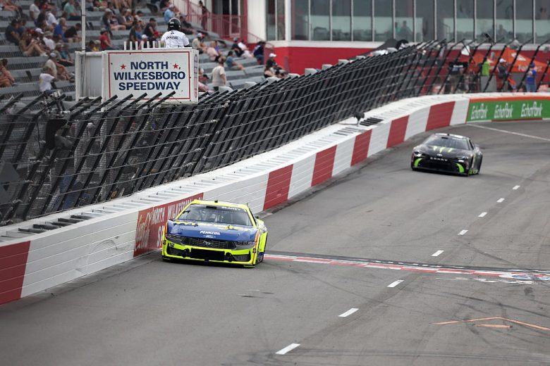 Ryan Blaney drives at North Wilkesboro.
