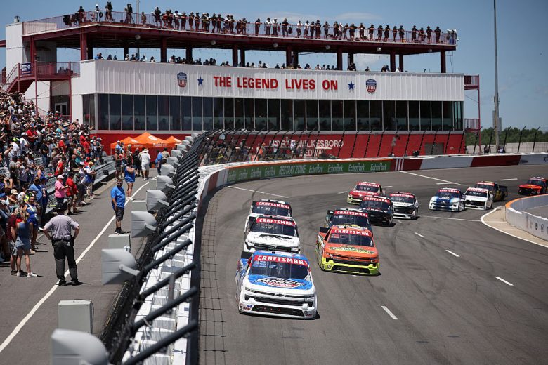 A general view of racing at North Wilkesboro.