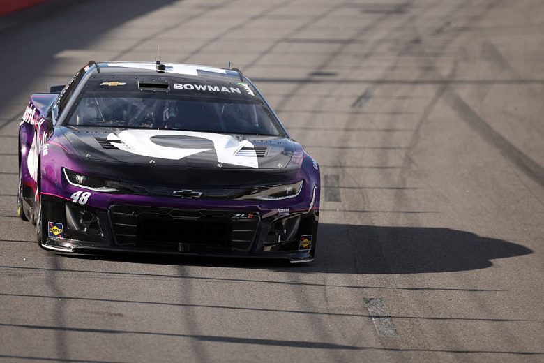 Alex Bowman drives at North Wilkesboro.