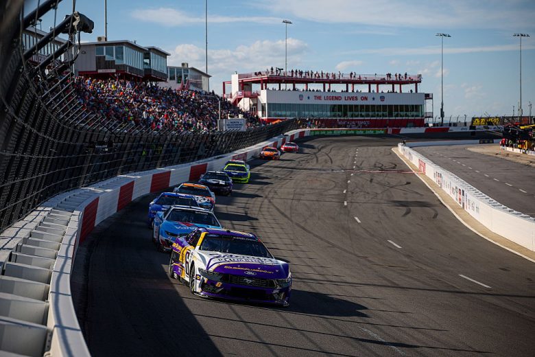 A general view of racing at North Wilkesboro.