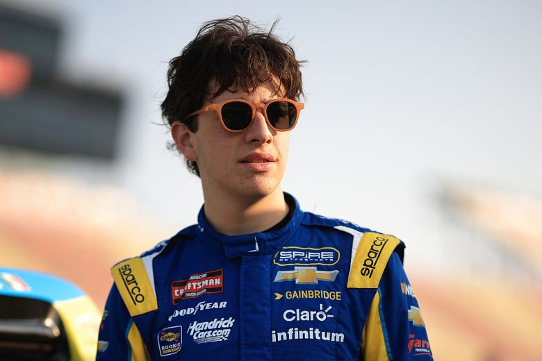Andrés Pérez de Lara looks on at Michigan.