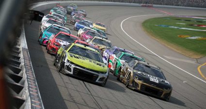 Late-race misfortune snares William Byron, Carson Hocevar at Michigan