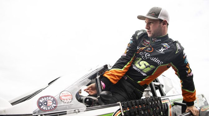 Featured Image for PIT BOX: Riverhead Raceway bullring on the docket for Whelen Modified Tour