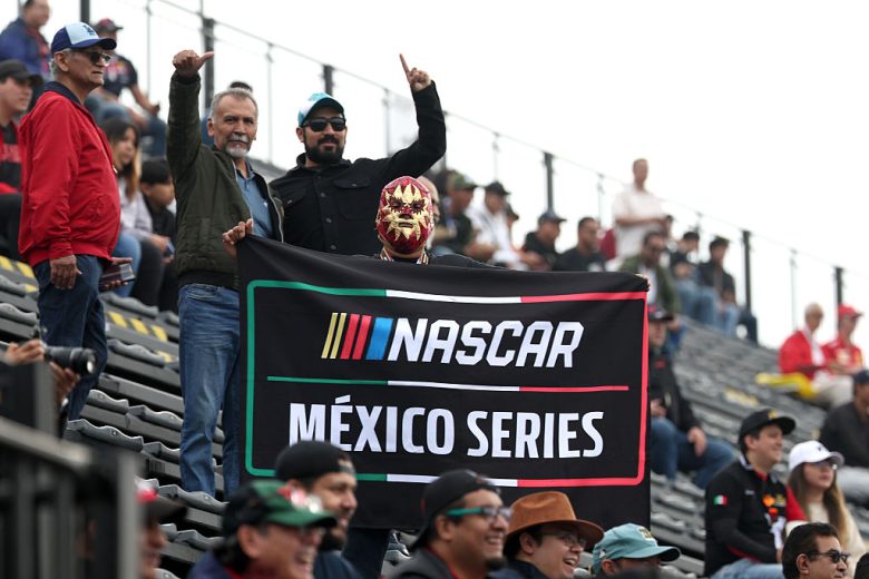 A general view of race fans in Mexico City.