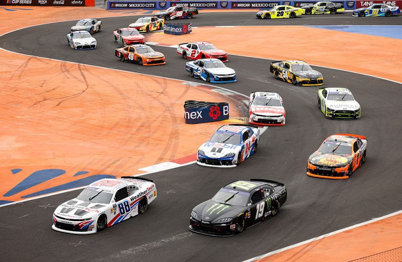 A general view of racing in Mexico City.